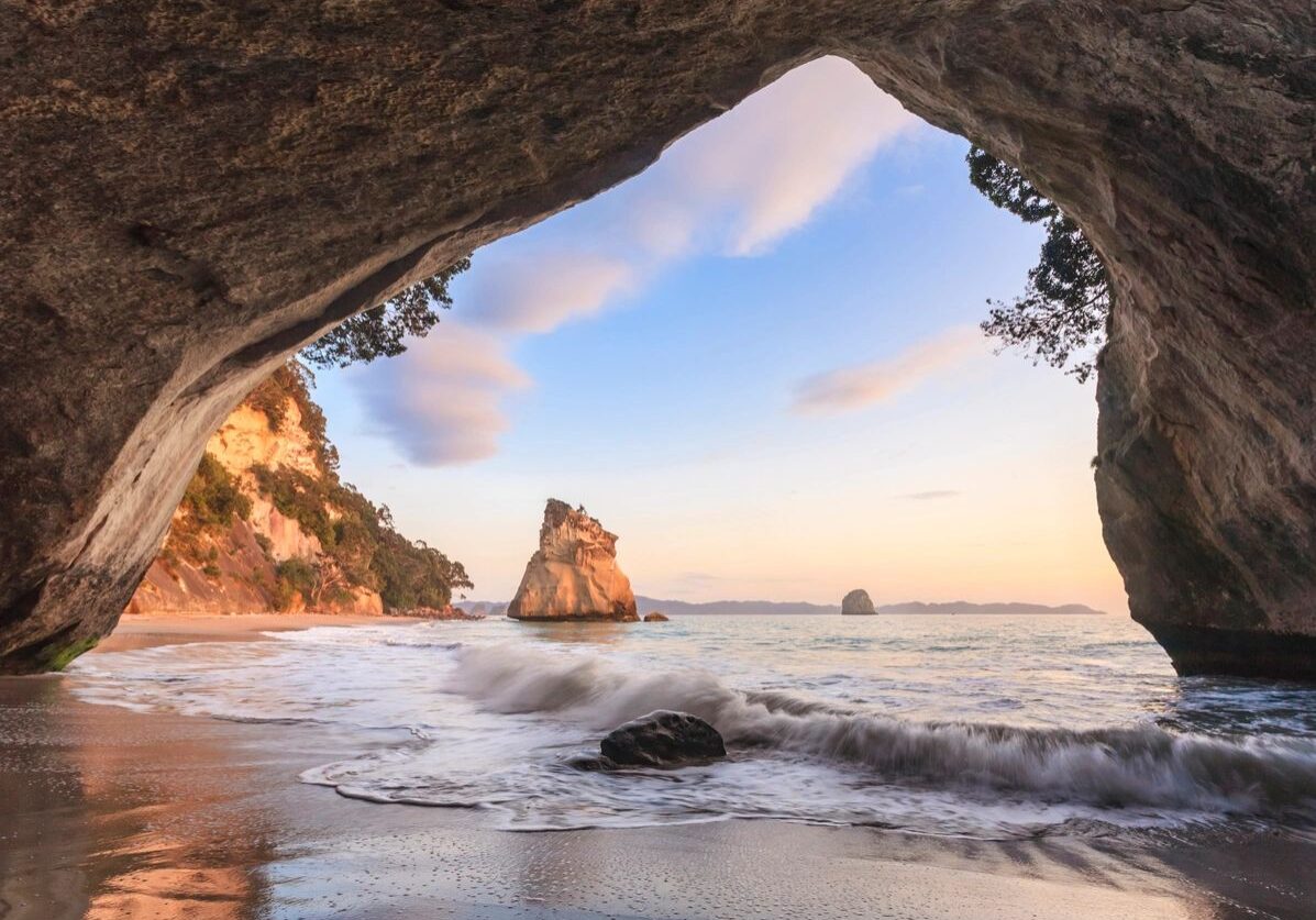 Cathedral Cove, near Whitianga on the Coromandel Peninsula, North Island, New Zealand. This is a major tourist attraction of the area and is situated in a Marine Reserve.
 (Cathedral Cove, near Whitianga on the Coromandel Peninsula, North Island, New